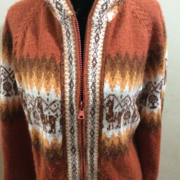 Handmade Alpaca hoodie sweater - Picture 6 of 8